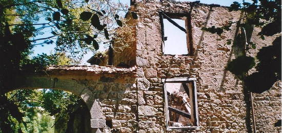 Ancienne ferme dans les Monts du Lyonnais