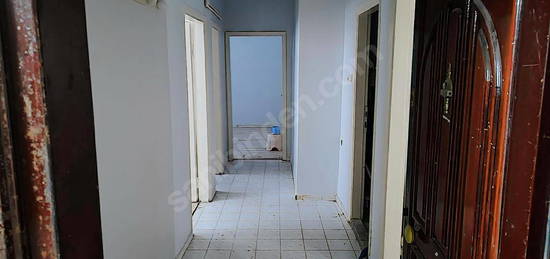 Zeytinburnu Telsiz Mah Bahçe Kullanımlı 2+1 Kiralık Daire