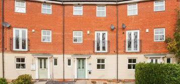 4 bedroom town house for sale