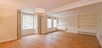 3 bed flat to rent