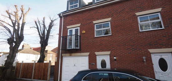 3 bedroom terraced house