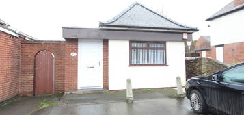 Bungalow to rent in Stanton Road, Sapcote, Leicester LE9