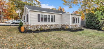 240 Echo Ave, Sound Beach, NY 11789