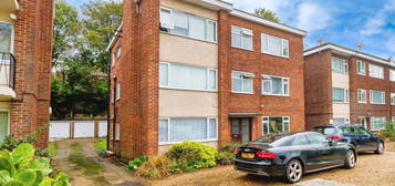 Flat for sale in Woodside Court, Southampton, Hampshire SO17