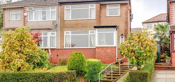 3 bed semi-detached house for sale