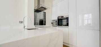 2 bed flat to rent