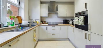 2 bed flat to rent