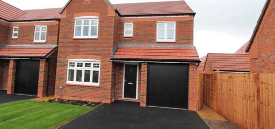 4 bed detached house to rent