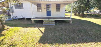 304 Laurel St, Marksville, LA 71351