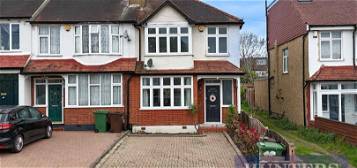 End terrace house to rent in Bridgewood Road, Worcester Park KT4