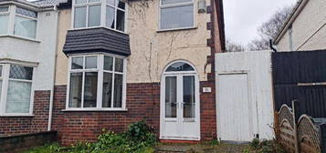 3 bed semi-detached house to rent