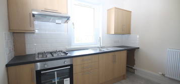 3 bed maisonette to rent