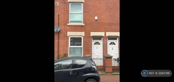 2 bedroom terraced house