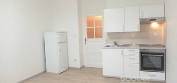 Byt 1+kk, 33 m², Radlická, Praha