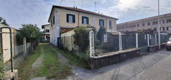 Quadrilocale via Canonica 4, Centro, Fara Gera d'Adda