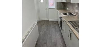 Flat to rent in Washington Avenue, Blackpool FY2