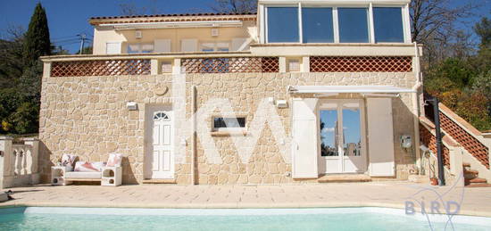 VENTE - MAGNIFIQUE VILLA DE 102 m² AVEC PISCINE