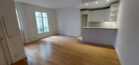 Appartement  à louer, 2 pièces, 1 chambre, 50 m²