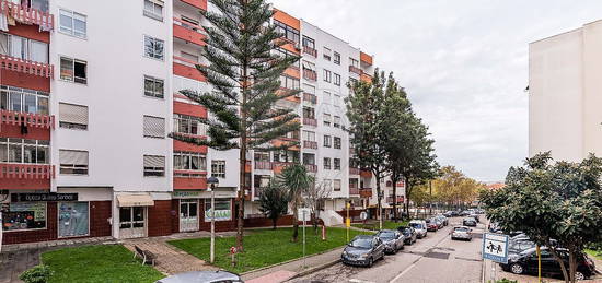 Apartamento T1 à venda em Amadora