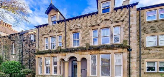 Flat to rent in St. Georges Road, Harrogate HG2