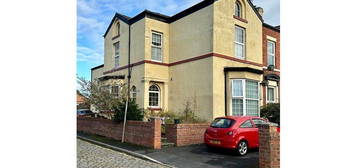 Flat to rent in Church Street, Southport PR9