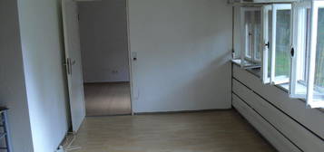 2 Zimmer Apparrtement, Dusche/WC / 2.WC EBK EG 600€ Warmmiete