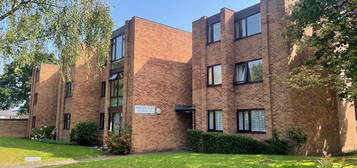 Flat to rent in Roberts Court, Chester Road, Erdington B24