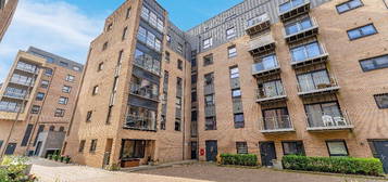 Flat to rent in Shrubhill Walk, Leith, Edinburgh EH7