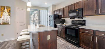 Green Lake Apartments and Townhomes, Orchard Park, NY 14127