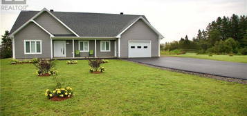 583 RUE PRINCIPALE, POINTE-VERTE, NB E8J2P8