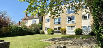 2 bedroom ground floor flat