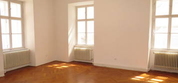 Kiadó téglalakás, Sopron