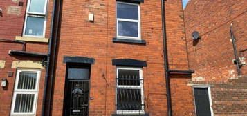 2 bedroom terraced house