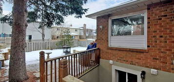 1671 Moongate Cres #BASEMENT, Mississauga, ON L5M 4T2