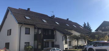 Gepflegte 2-Raum-EG-Wohnung mit Balkon, PKW-Stellplatz und Küche in Wald-Michelbach/Gadern