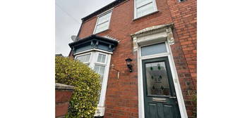 End terrace house to rent in Ashes Road, Oldbury B69