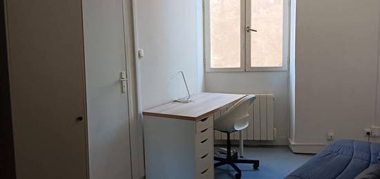 Studio meublé  à louer, 1 pièce, 18 m², Étage 2/3