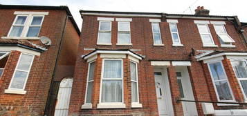 5 bedroom semi-detached house