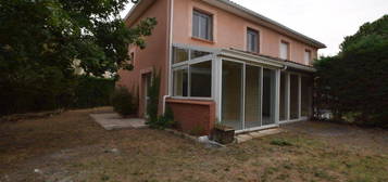 Location maison 4 pièces 100 m²