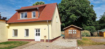 Einfamilienhaus mit ca. 95m² Wohnfläche & Garten und PkW-Stellplatz in Müncheberg zu vermieten