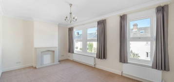 1 bedroom maisonette for sale