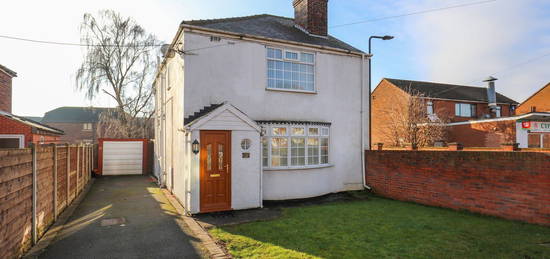 3 bed detached house for sale