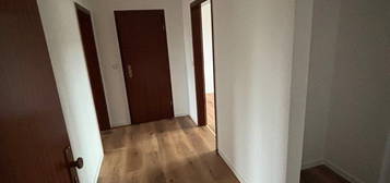 2 Zimmer Wohnung mit Balkon im 1OG