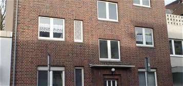 Gepflegte 3-Zimmer-Dachgeschoß Wohnung in Duisburg-Neudorf