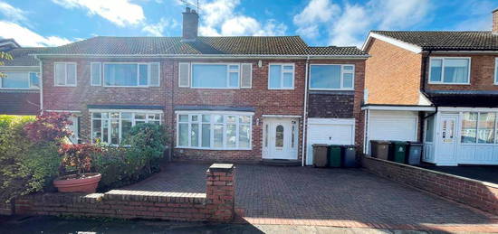 5 bedroom semi-detached house for sale