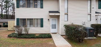 7560 Taylor Rd Apt 20, Riverdale, GA 30274