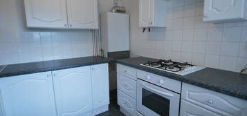 5 bed terraced house to rent