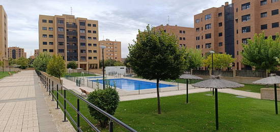 Piso de alquiler en Calle de Enriquez Gómez, San Fernando - Carretera de Valencia