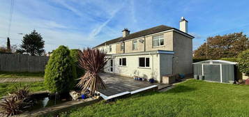 4 bedroom semi-detached house for sale