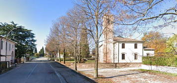 PALAZZINA CON NEGOZIO E TRE APPARTAMENTI